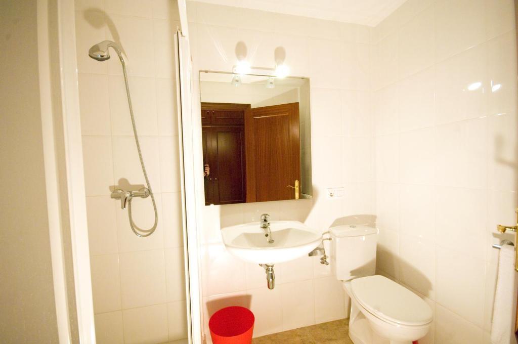 Apartments Figueres Figueres  Room photo