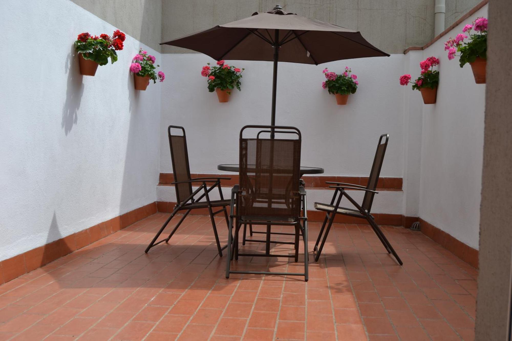 Apartments Figueres Figueres  Exterior photo